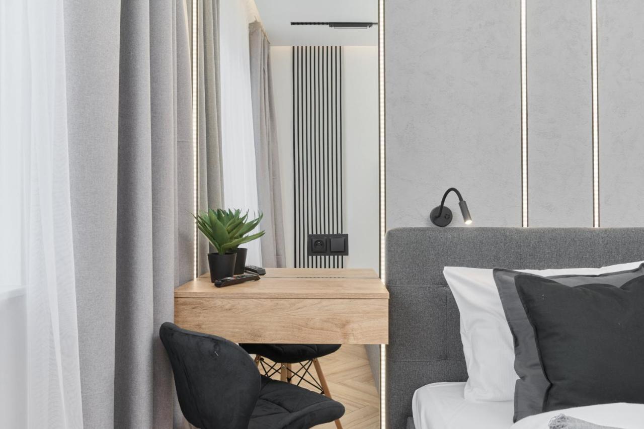 Exclusive Apartment With Balcony & Parking Wroclaw By Renters Prestige Exterior foto